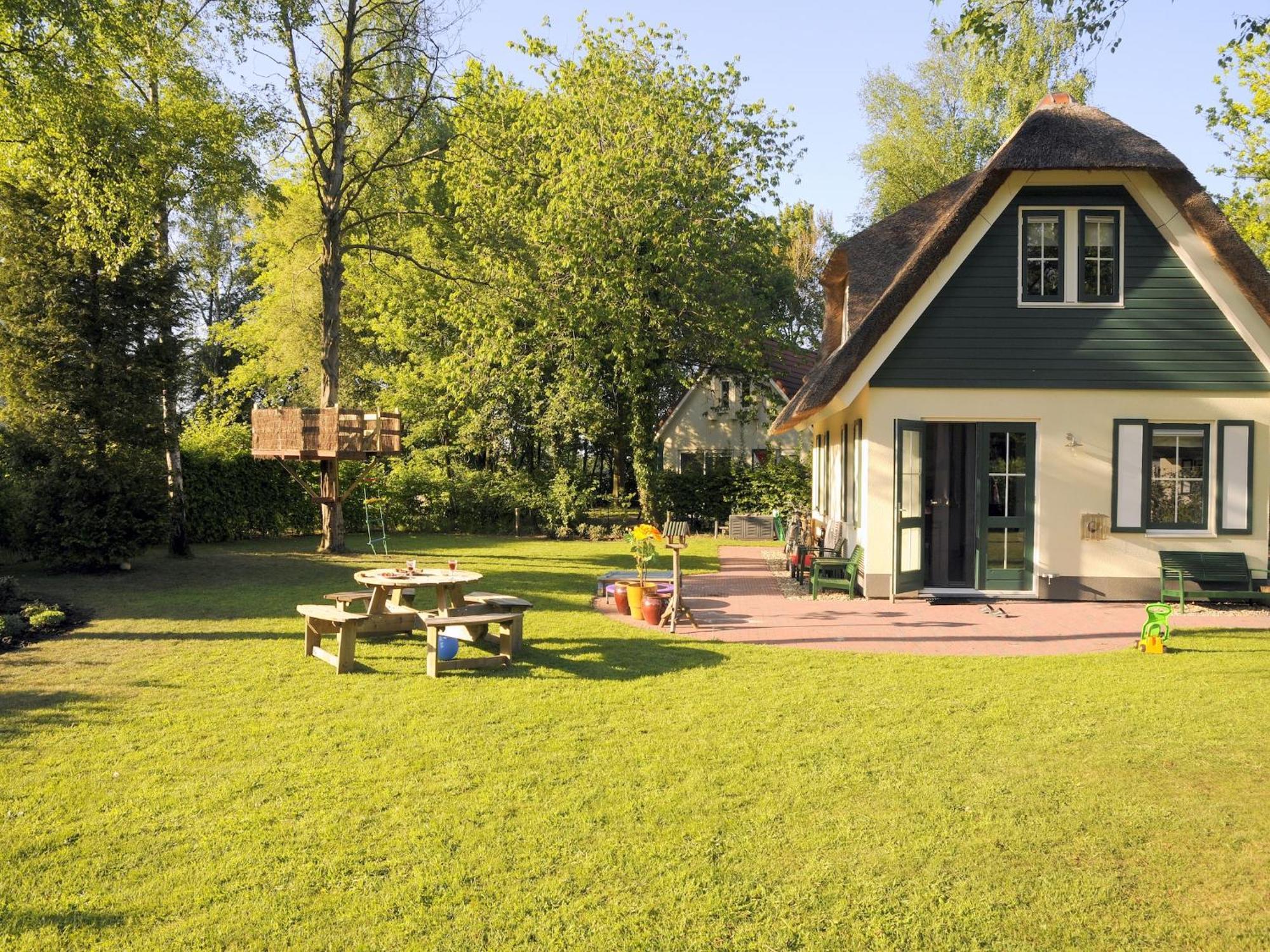 Beautiful Holiday Home In Heeten With Private Garden 外观 照片